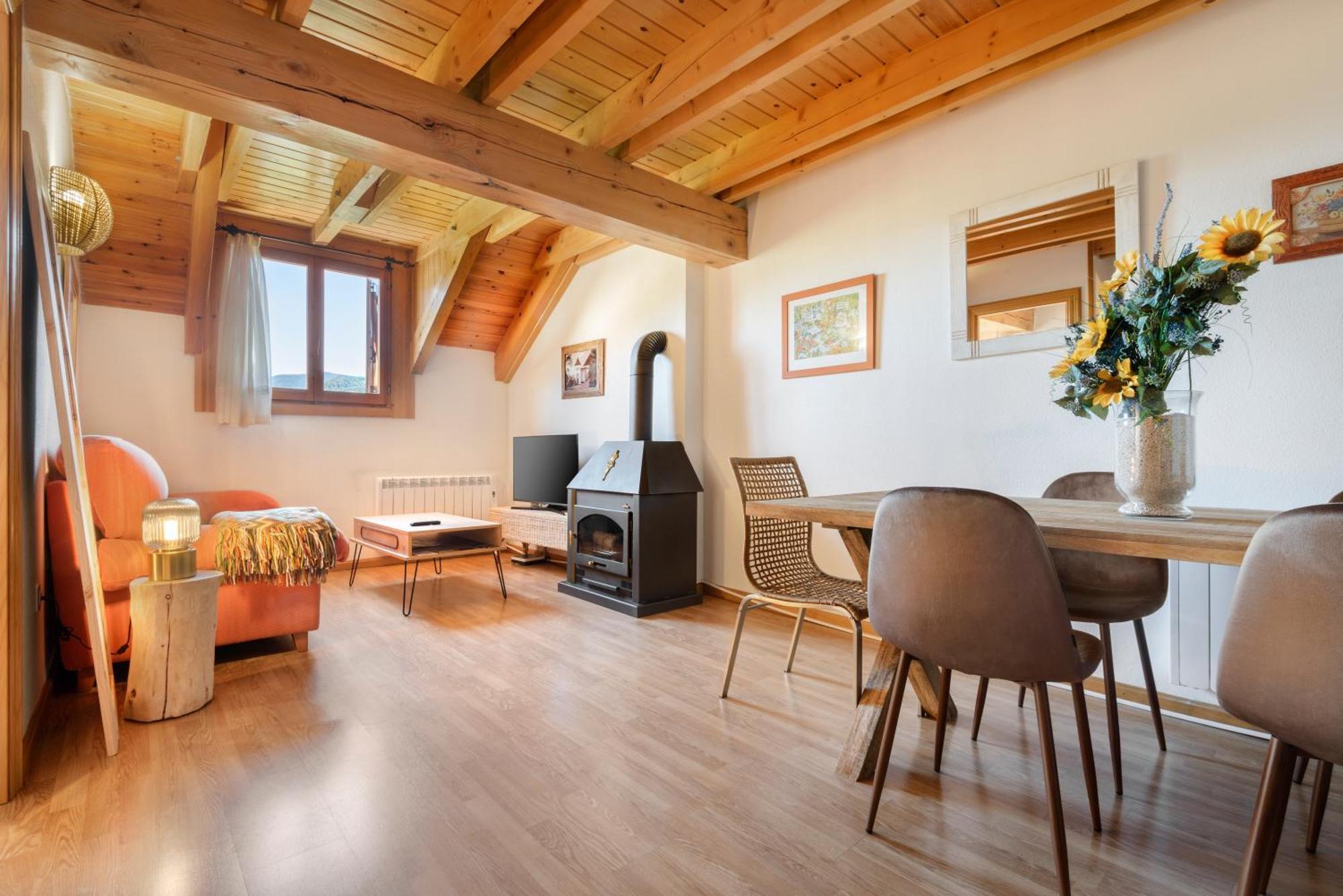 Apartmán Atico Abuhardillado I Aire Acondicionado L Centrico L Garaje L Trastero I Wifi Biescas  Exteriér fotografie