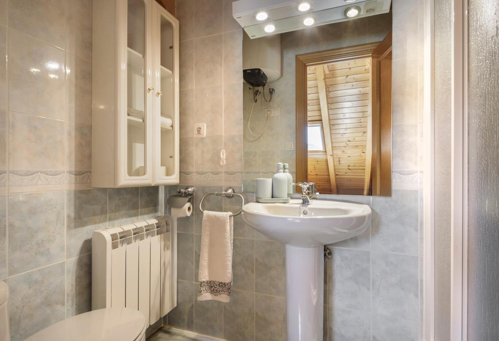 Apartmán Atico Abuhardillado I Aire Acondicionado L Centrico L Garaje L Trastero I Wifi Biescas  Exteriér fotografie